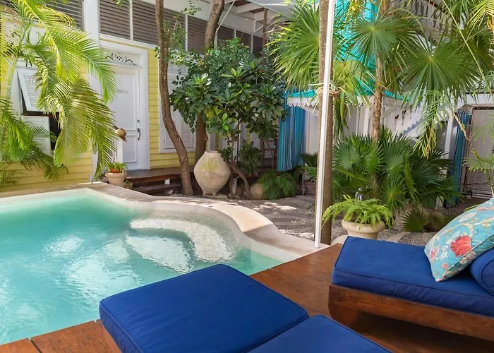 Ocean View Penthouse With Private Terrace & Outdoor Shower